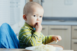 小孩消化不好肚子疼怎样缓解疼痛